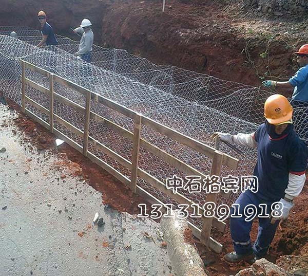 13131891918鍍鋅格賓網(wǎng)防洪價(jià)格