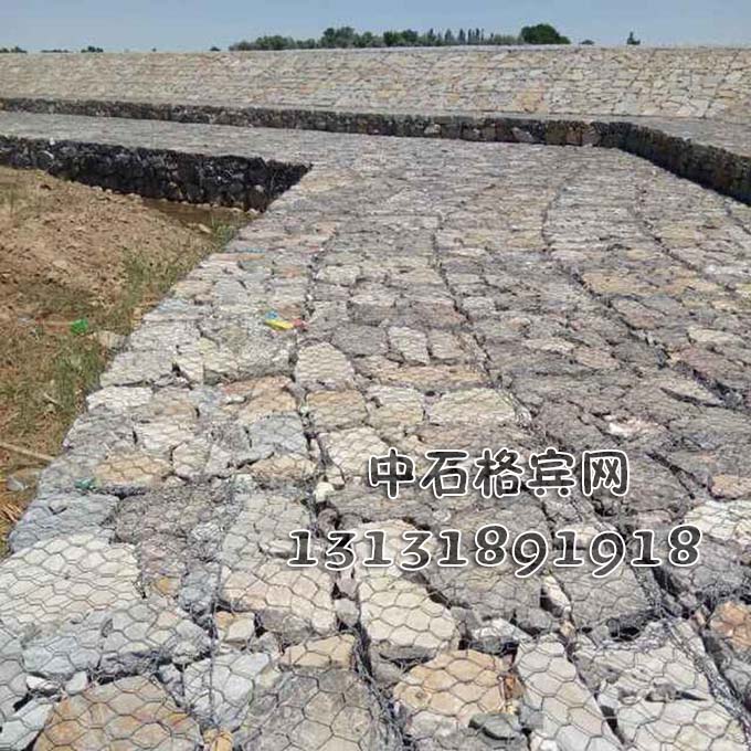 護(hù)岸雷諾護(hù)墊價(jià)格13131891918專業(yè)生產(chǎn)全國(guó)最低價(jià)