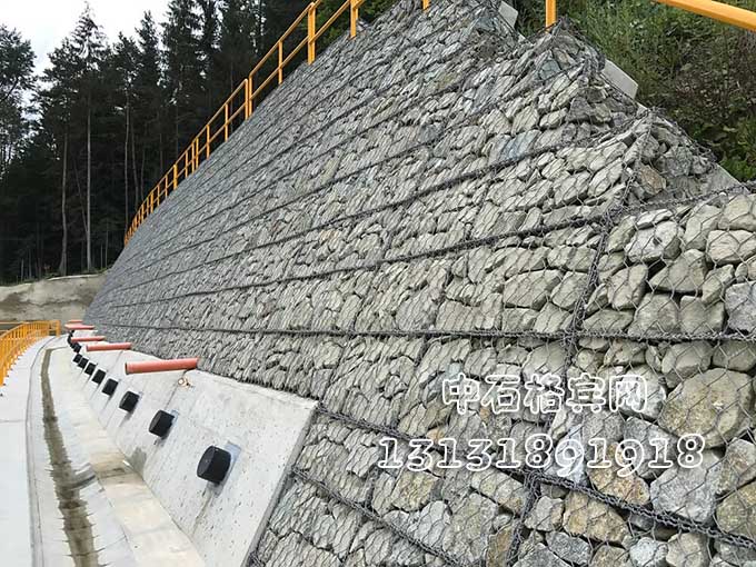 格賓石籠價格專業(yè)生產基地13131891918